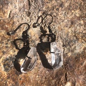 Clear Quartz Dangle Earrings (Black)